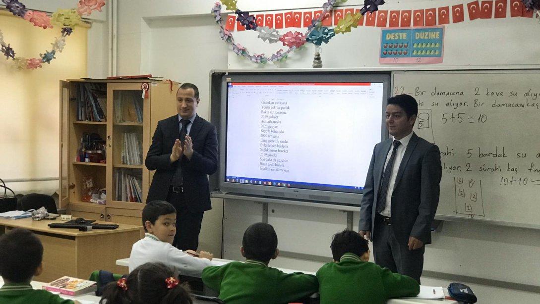 İlçe Kaymakamı Mehmet Ali AKYÜZ ve İlçe Milli Eğitim Müdürü H.Bayram POLATTİMUR ilçemiz okullarını ziyaret ettiler.