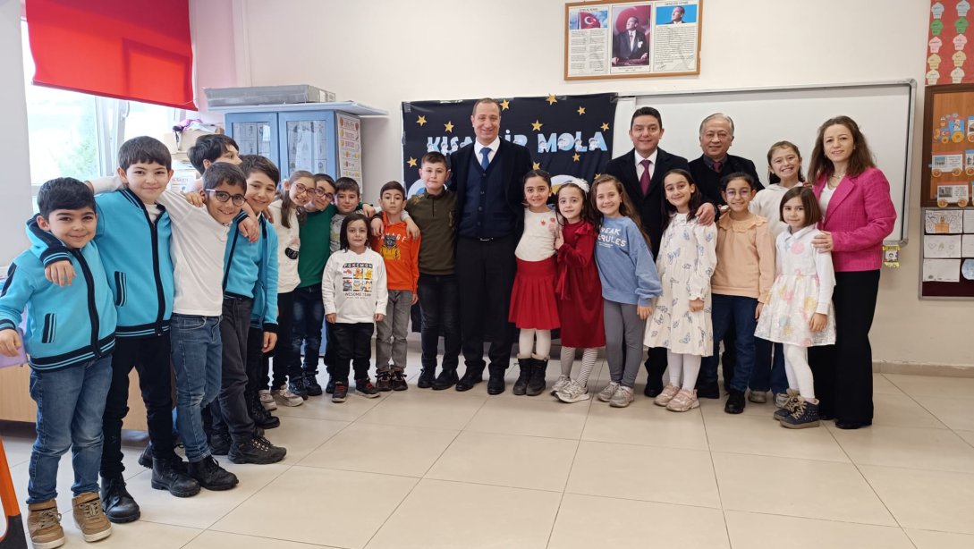 İlçe Kaymakamı Sayın Mehmet Ali AKYÜZ, Melikgazi İlkokulunda karne dağıtım törenine katıldı. 